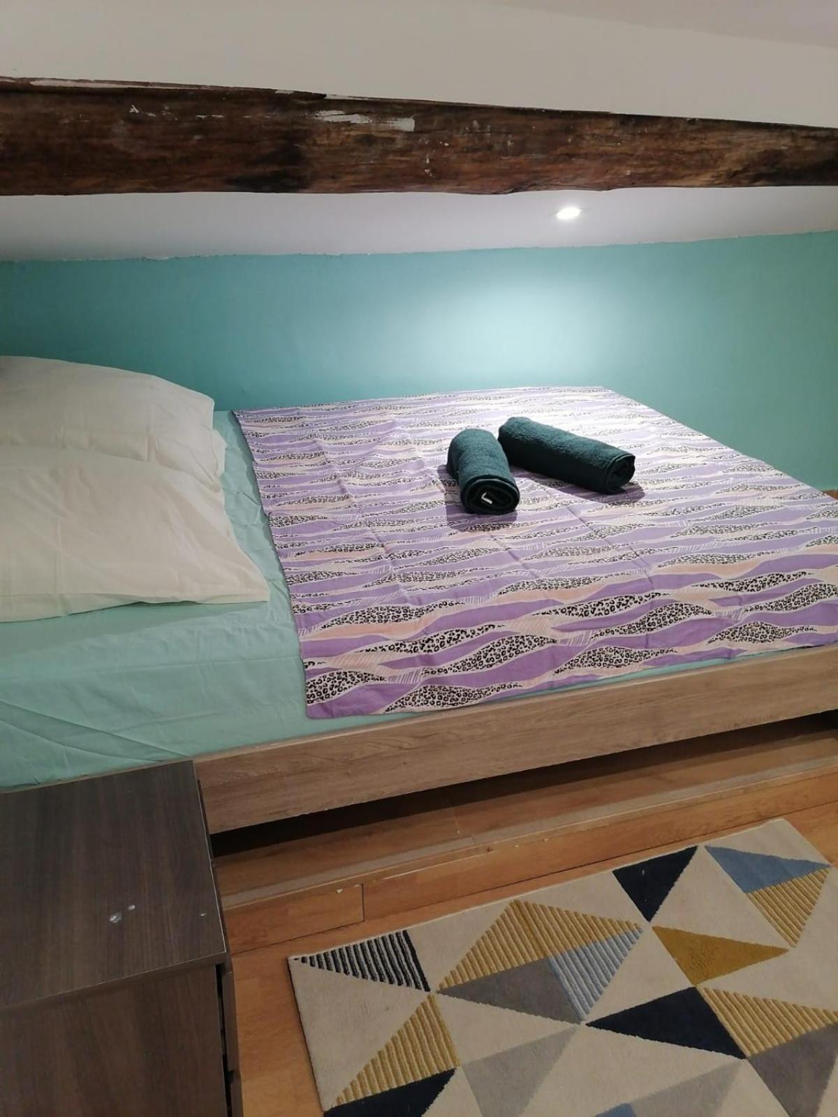 Apartment Chez Gabin & Elsie Pertuis